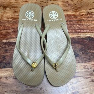 Tory Burch platform thong sandals size 8